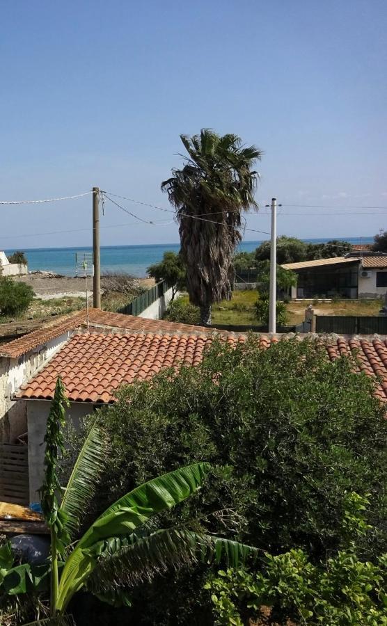 Вилла La Pietra Bianca Portopalo Di Capo Passero Экстерьер фото