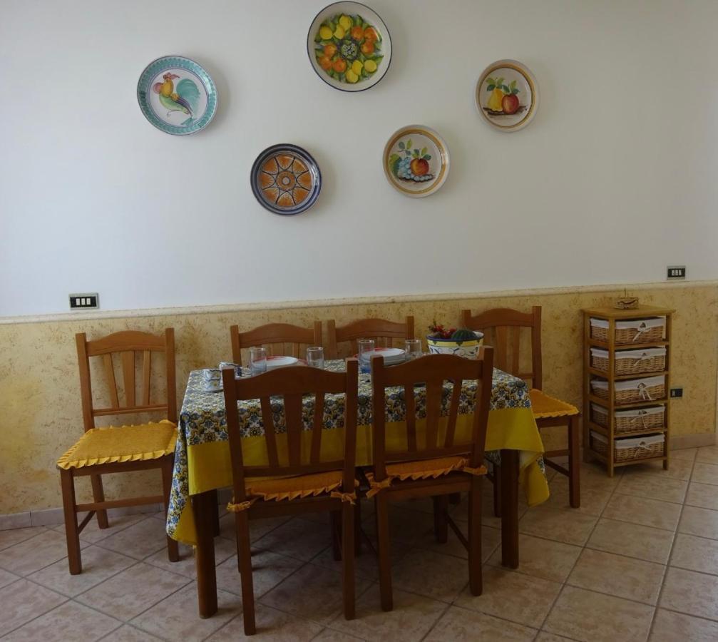Вилла La Pietra Bianca Portopalo Di Capo Passero Экстерьер фото